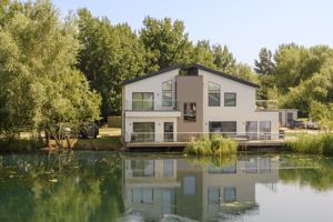 Photo 23- click for photo gallery